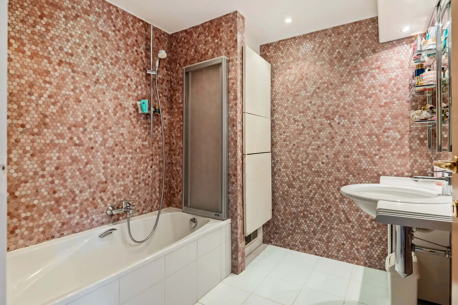 Modernistische woning met 6 slaapkamers en zuidwesttuin foto 25