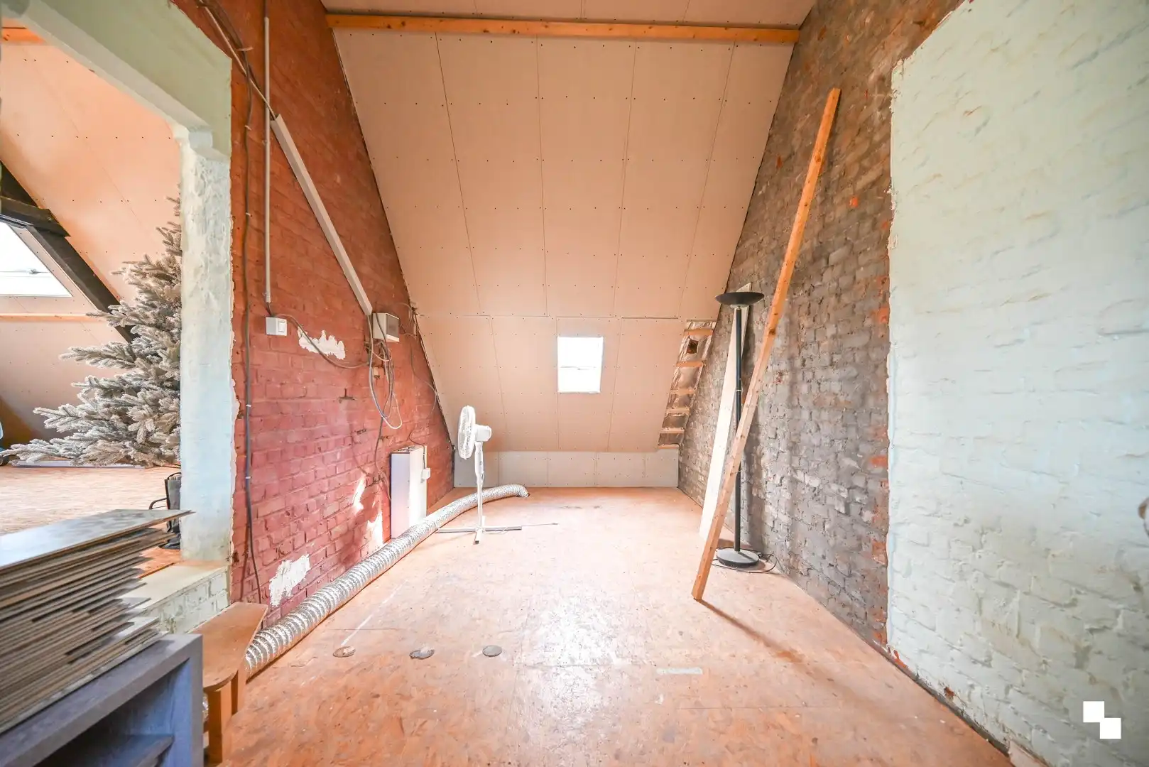 Gerenoveerde energiezuinige halfopen bebouwing foto 20