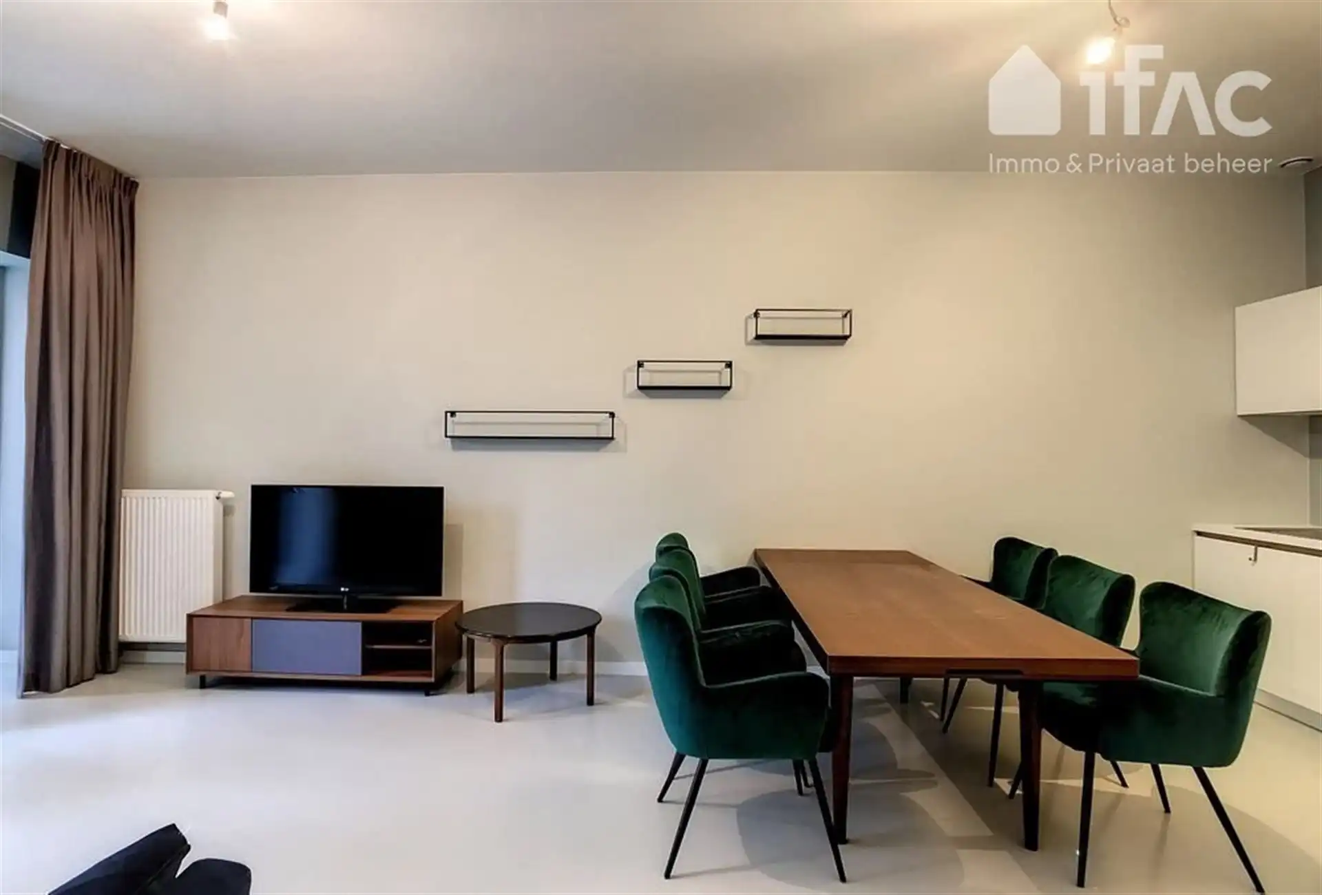 Zeer goed gelegen en gemeubeld appartement foto 2