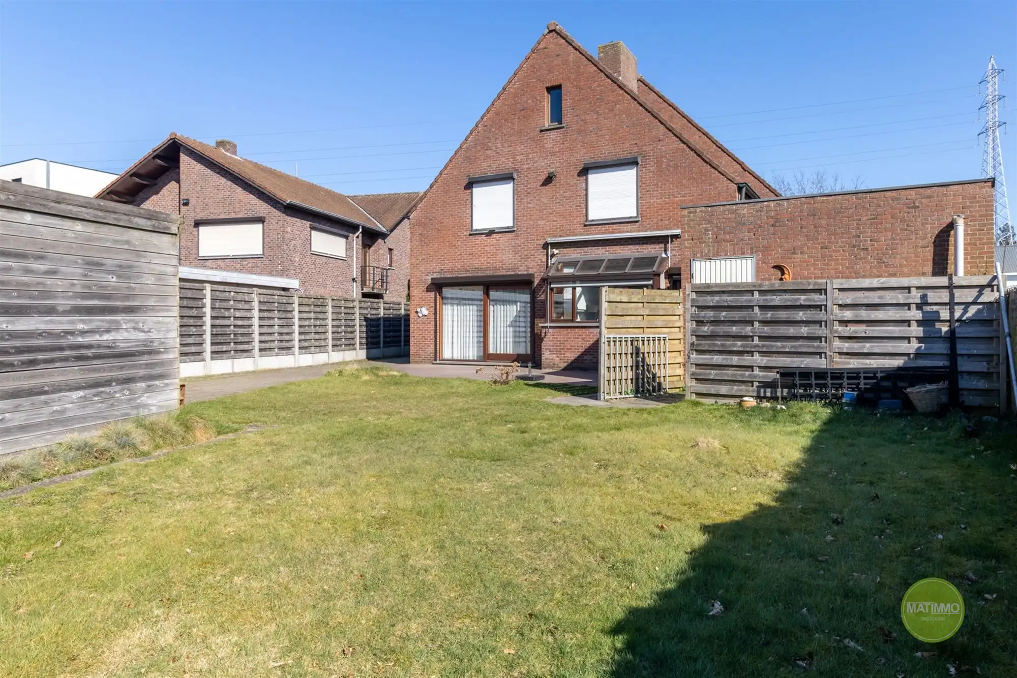 Uniek handelshuis met ruime woonst op toplocatie in Mol  foto 35