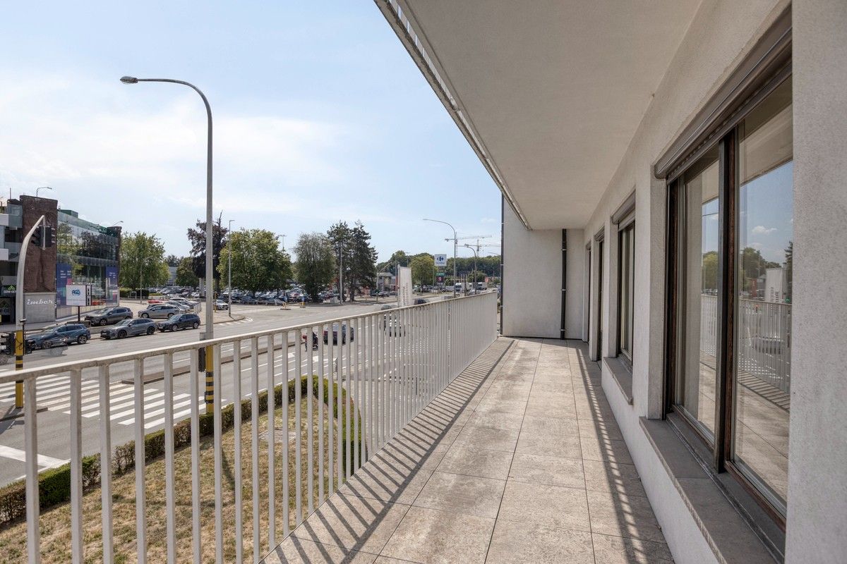 Ruim en zonnig appartement (122m²) met 3 slaapkamers en groot terras (20m²). foto 4