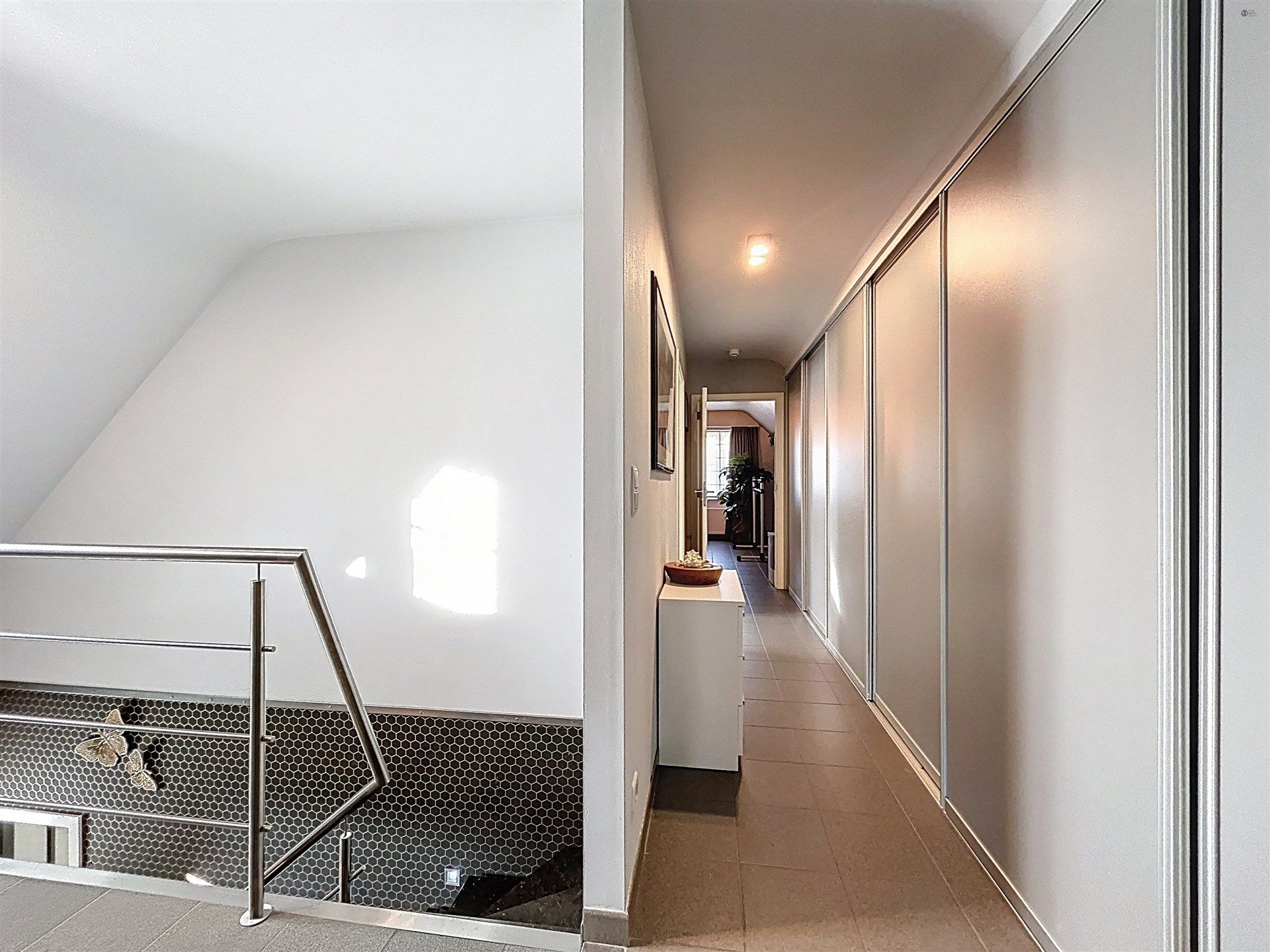 Open bebouwing met 3 slaapkamers en garage op perceel van 644m² foto 19