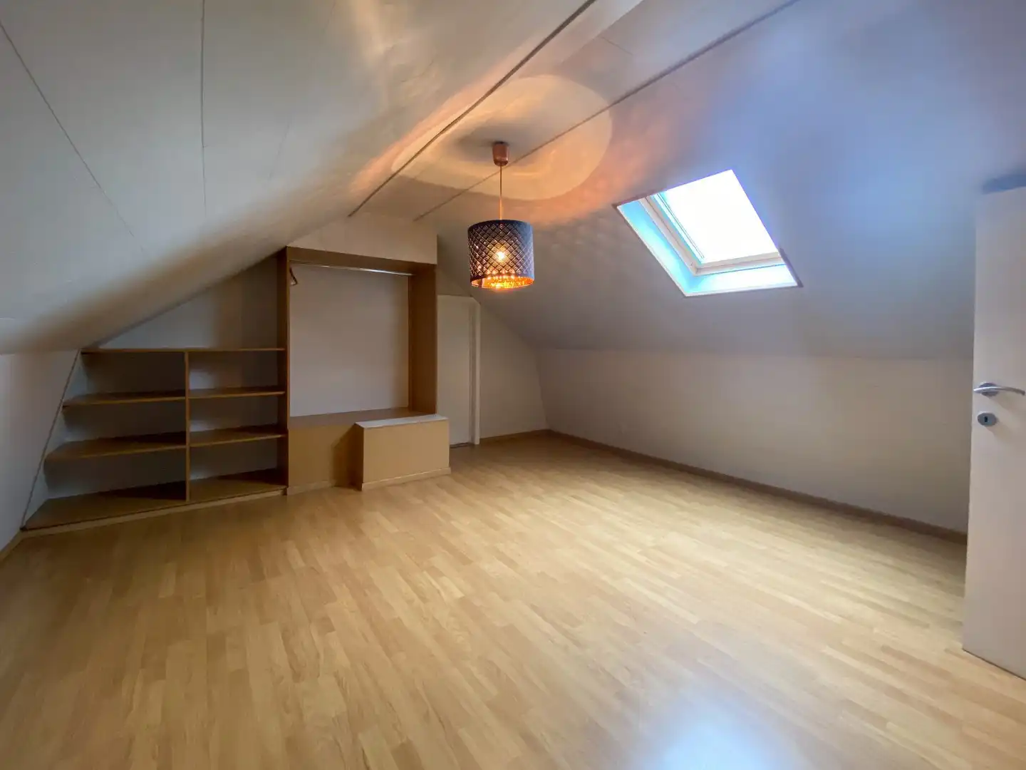 Instapklaar appartement met 2 slaapkamers. foto 12