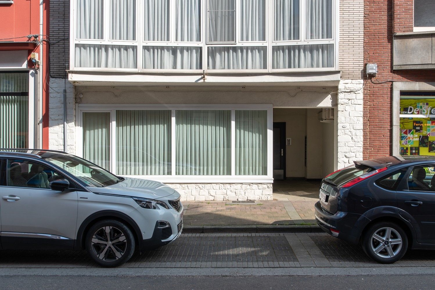 Gelijkvloers 1 slaapkamer-appartement met eigen stadstuin in hartje Genk foto 4
