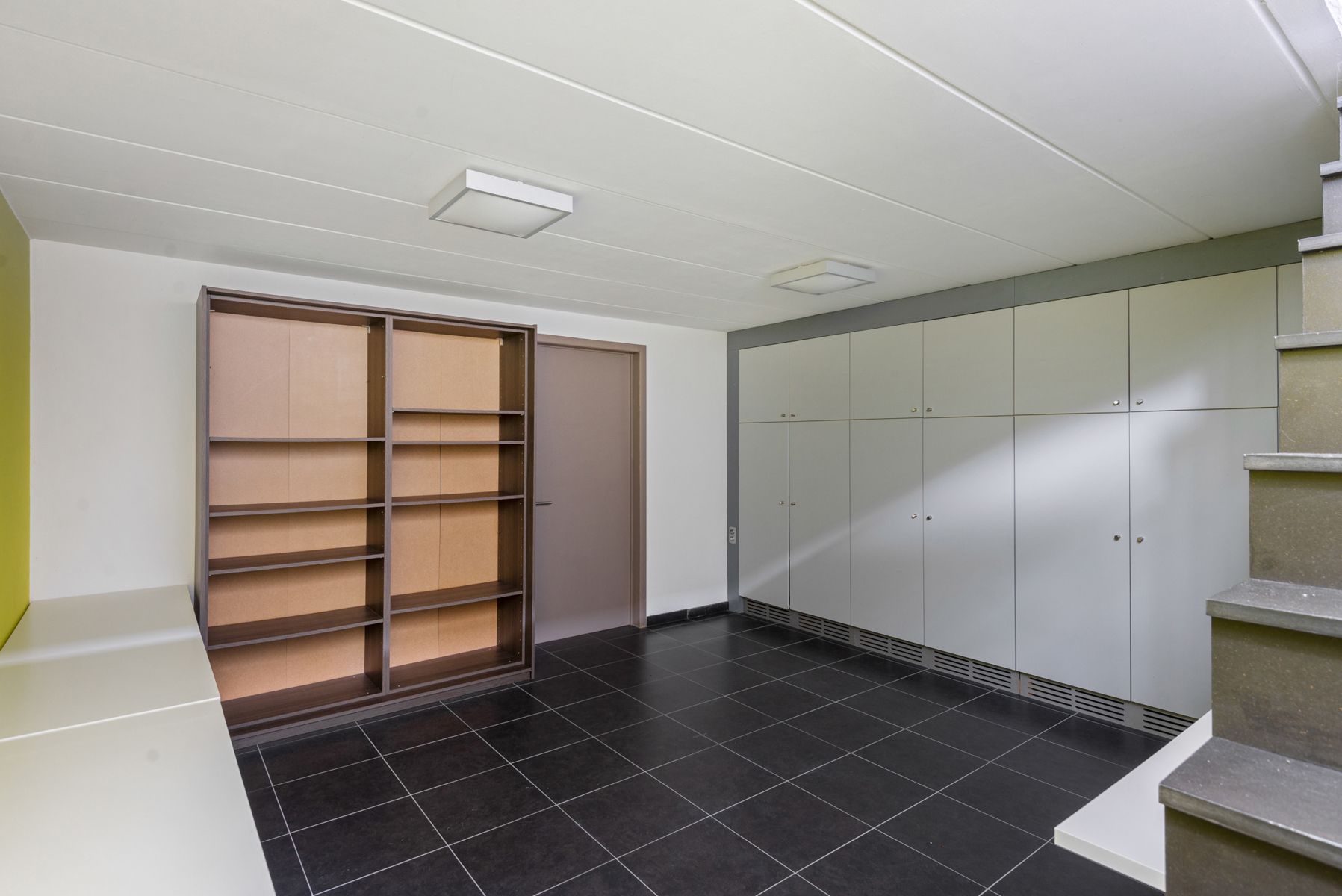 Recente HOB met open weids groen zicht in rustige buurt foto 22