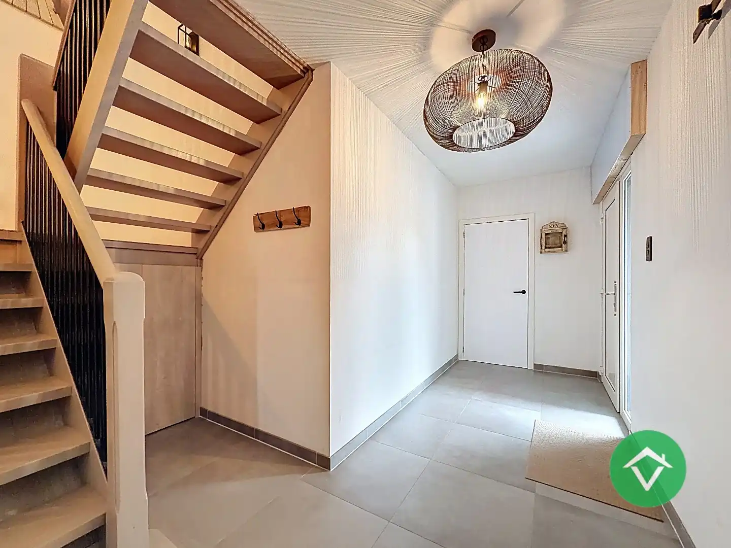 Instapklare woning met 3 slaapkamers en garage te Koekelare  foto 5