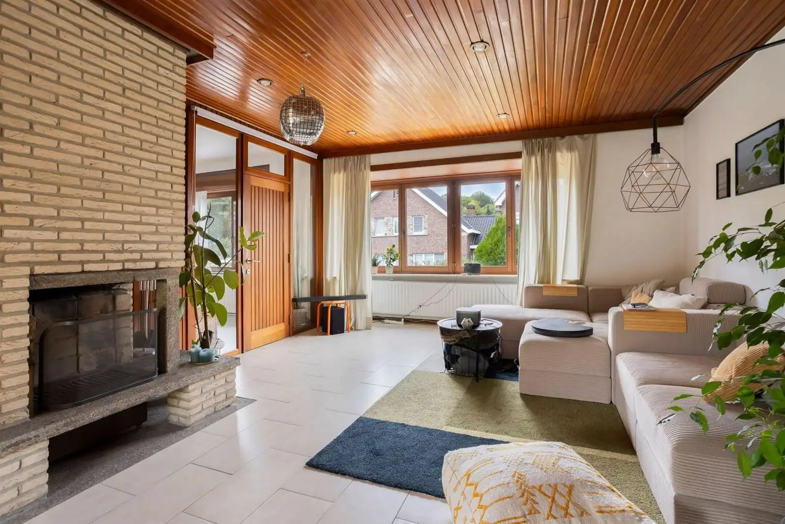 Gerenoveerde woning met tuin en 3 grote slaapkamers  foto 13