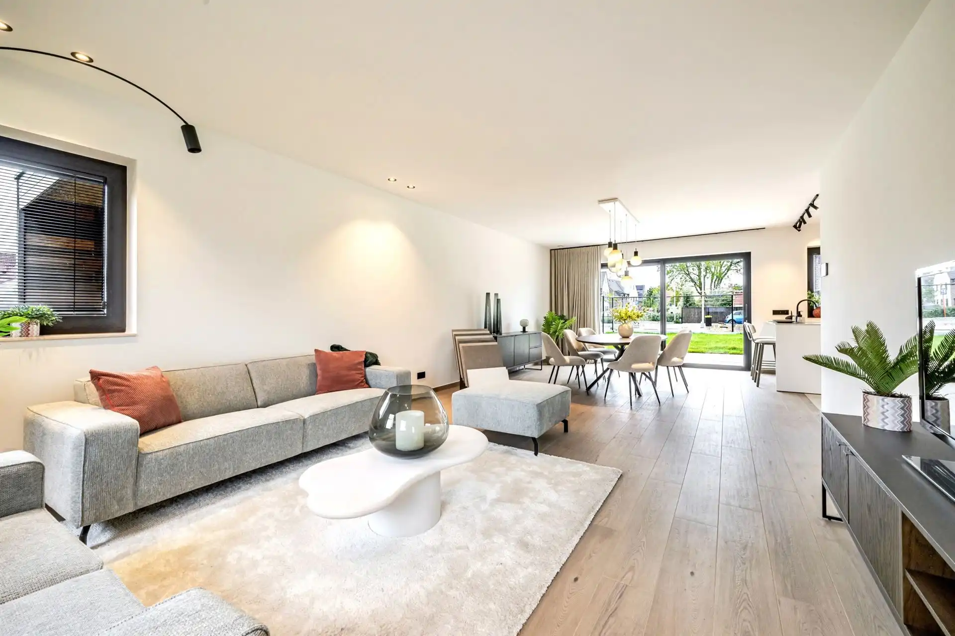 Kwalitatieve nieuwbouwwoning met tuin, carport en 3 slaapkamers. foto 4