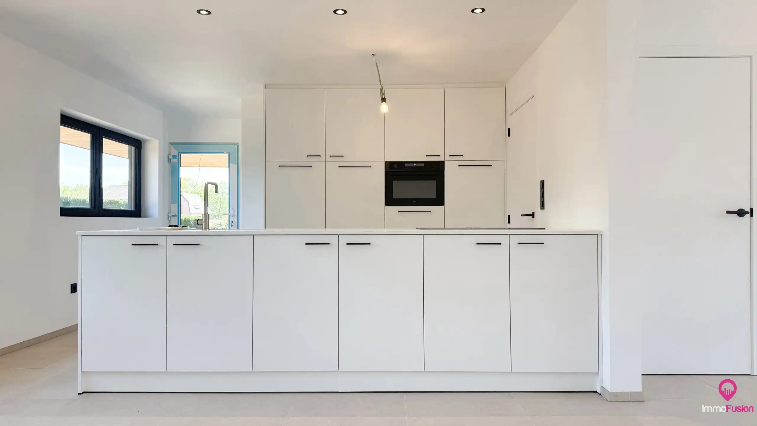 Totaalgerenoveerde, instapklare woning met 3 slpks te Zolder foto 9