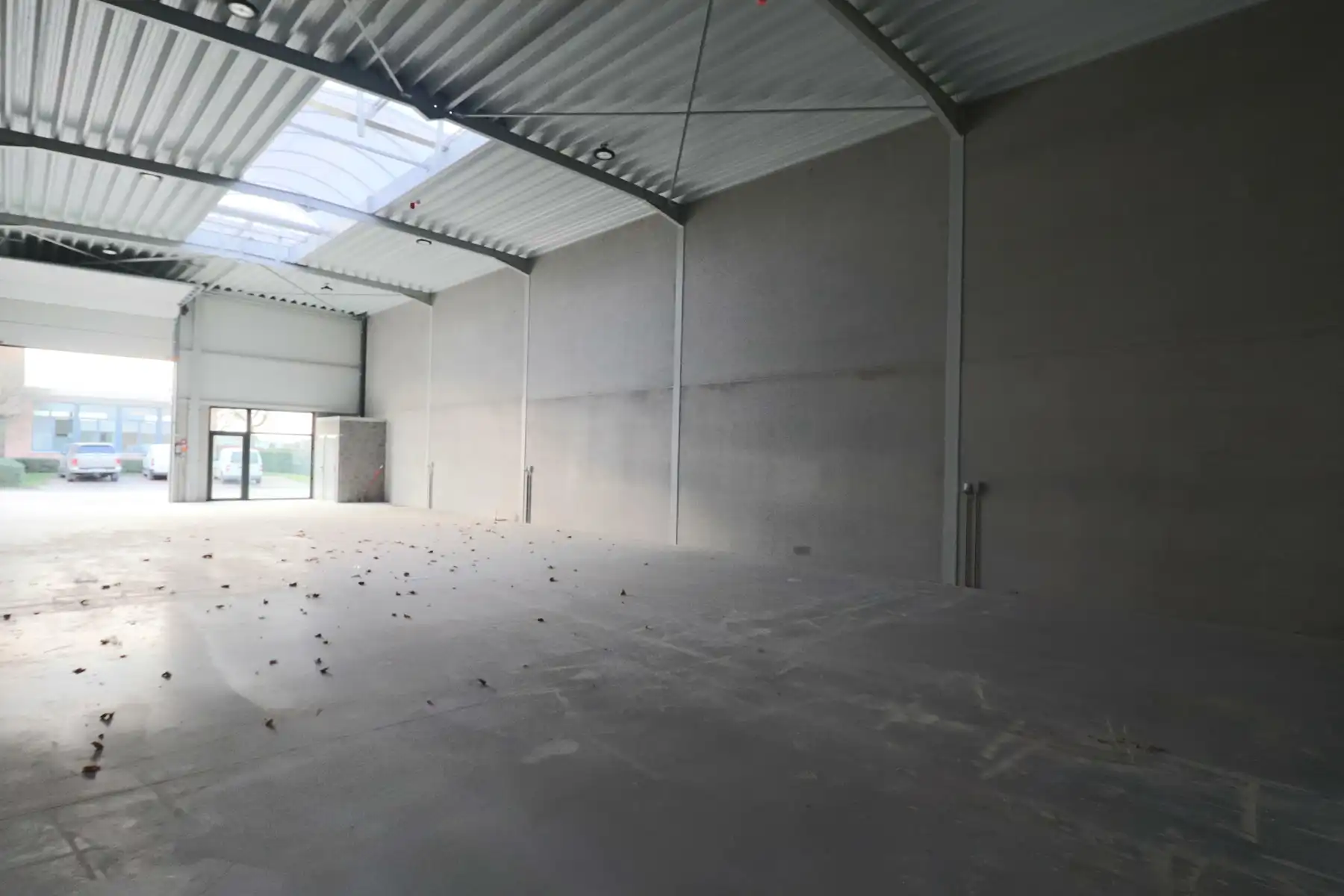 Een nieuwbouw opslag- / bedrijfsruimte van 275 m². foto 6