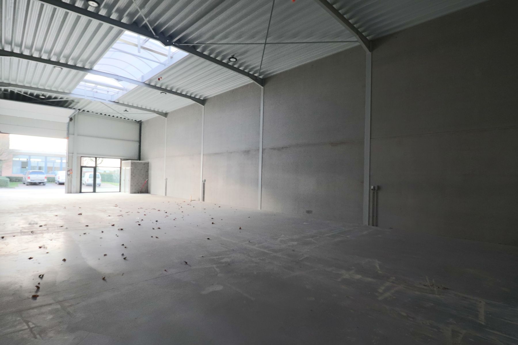 Een nieuwbouw opslag- / bedrijfsruimte van 275 m². foto 6