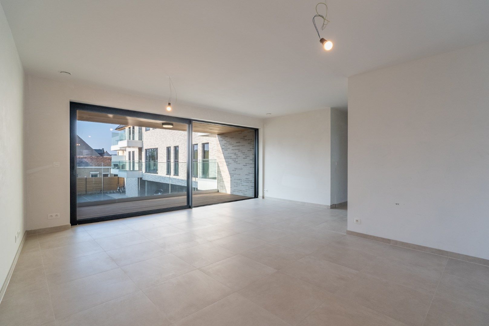 Energiezuinig nieuwbouwappartement met 1 slaapkamer en terras op de eerste verdieping, in Residentie Escautval. foto 2