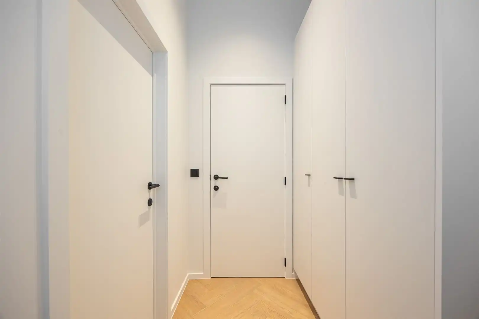 Gerenoveerd appartement met luxe-afwerking en topterras foto 2