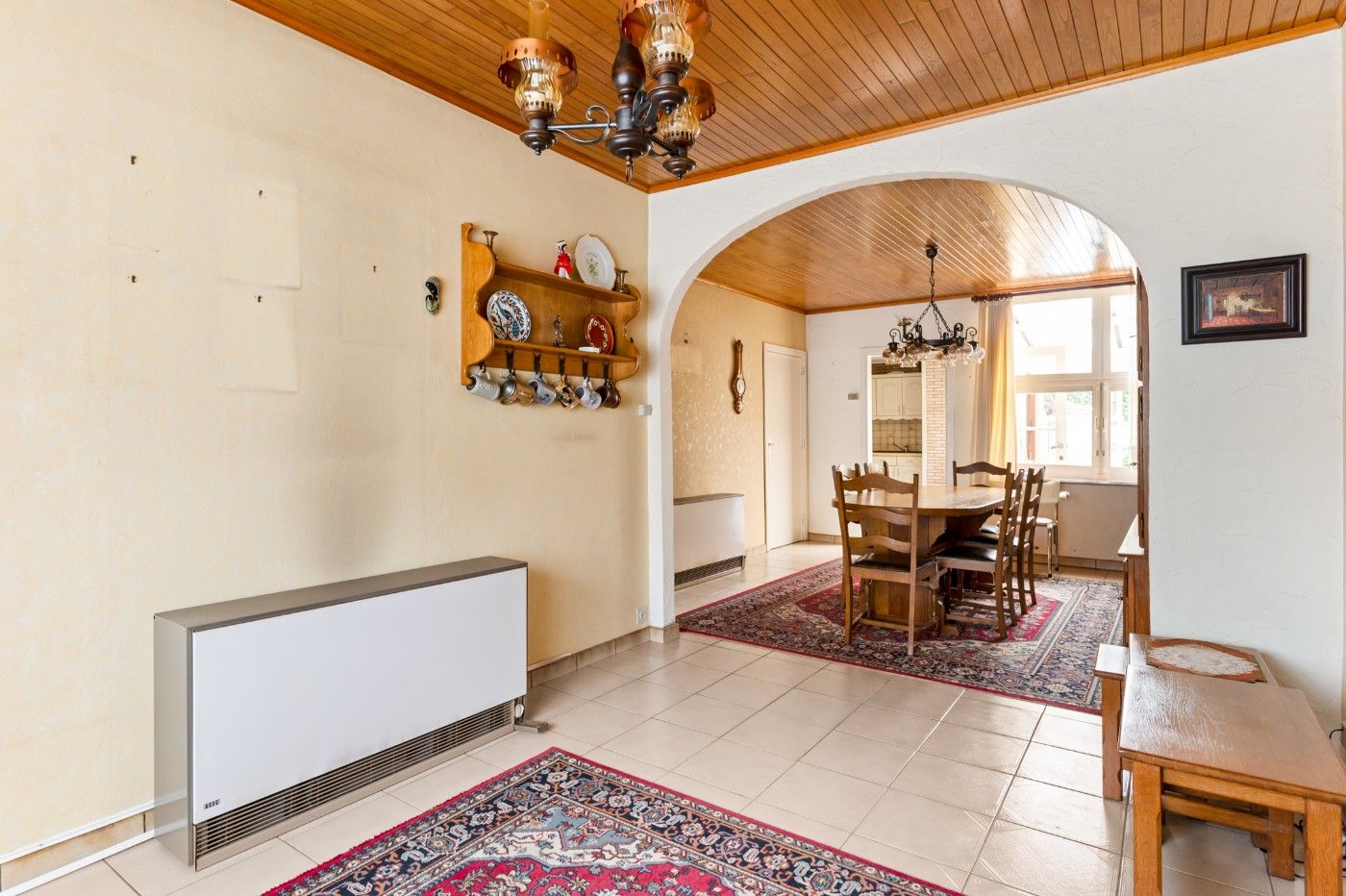 Te renoveren woning met 2 slpk. en tuin foto 7