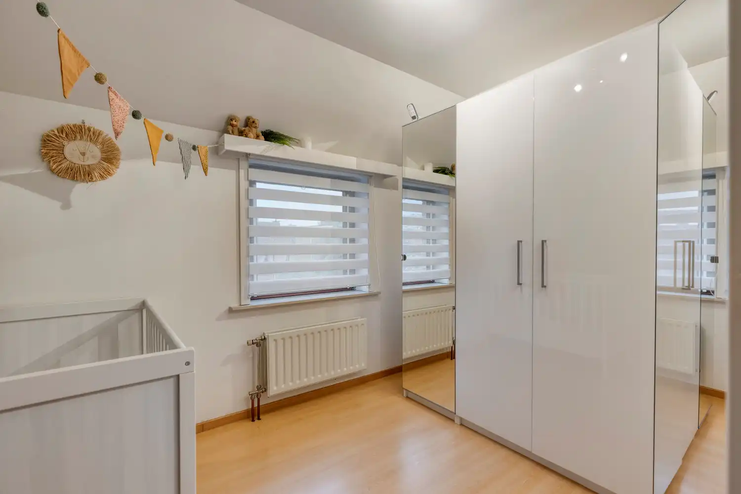 Instapklare split-level woning in de gegeerde wijk Rietschoorvelden te Merksem! foto 20