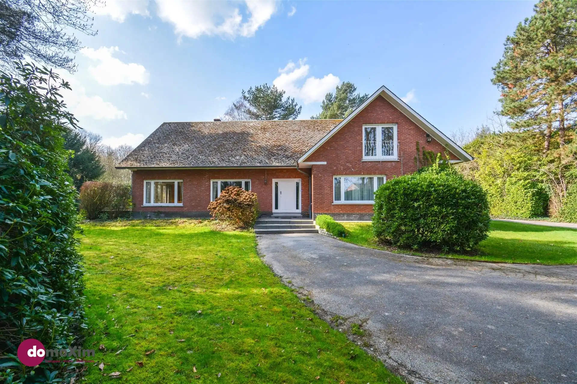 Hoofdfoto van de publicatie: Ruime gezinswoning met mogelijkheden in een unieke, groene omgeving