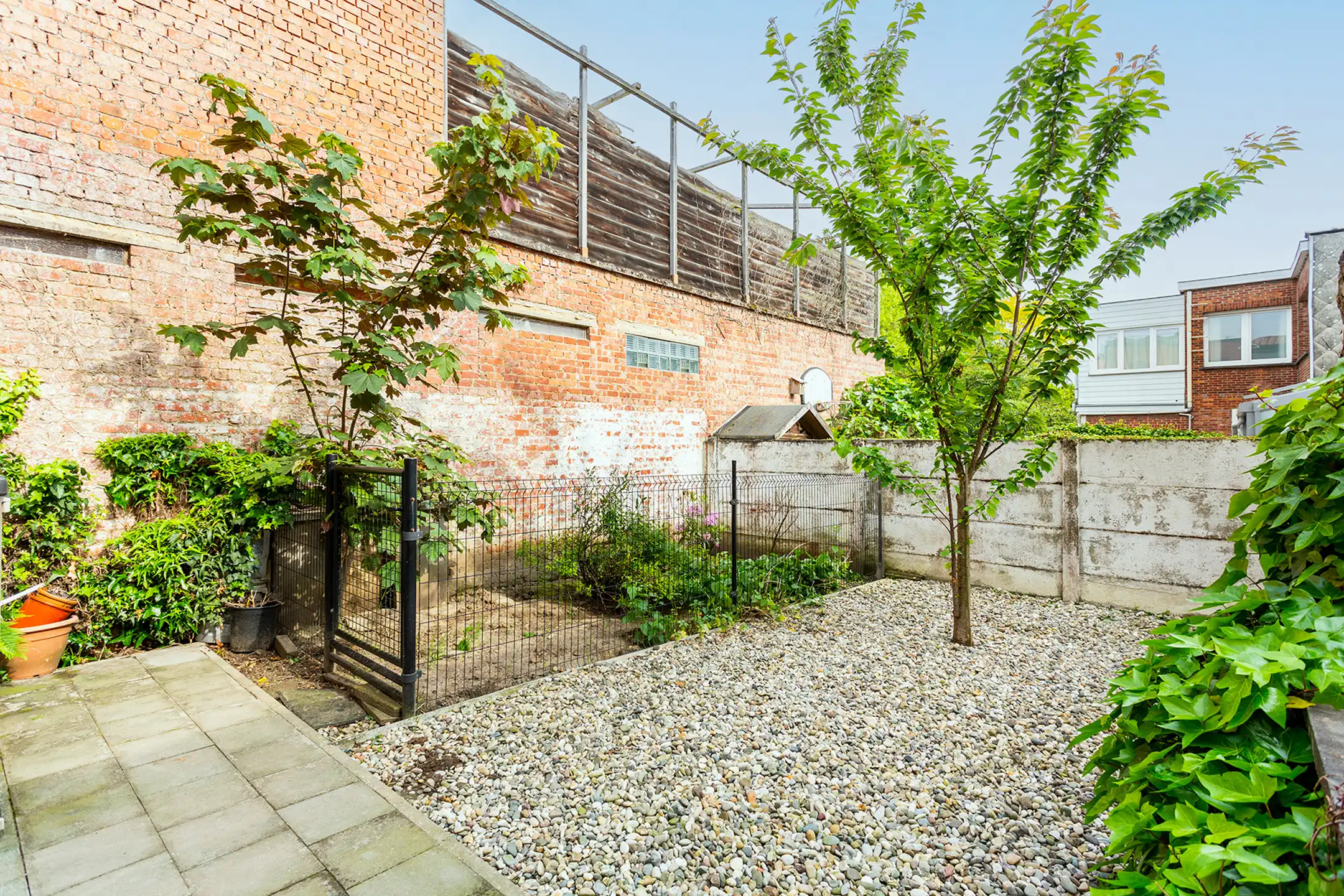 Ruim handelsgelijkvloers op toplocatie te Hove centrum foto 16