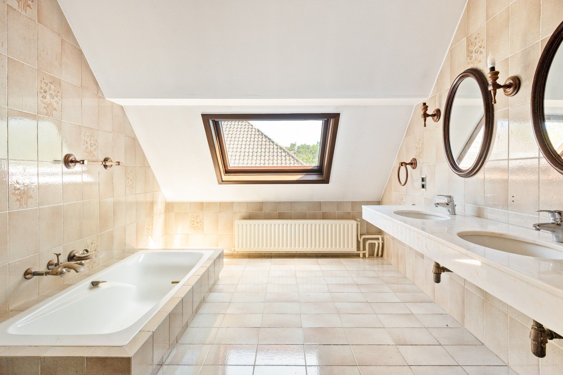 Hoevevilla op uniek perceel met veel potentieel foto 25