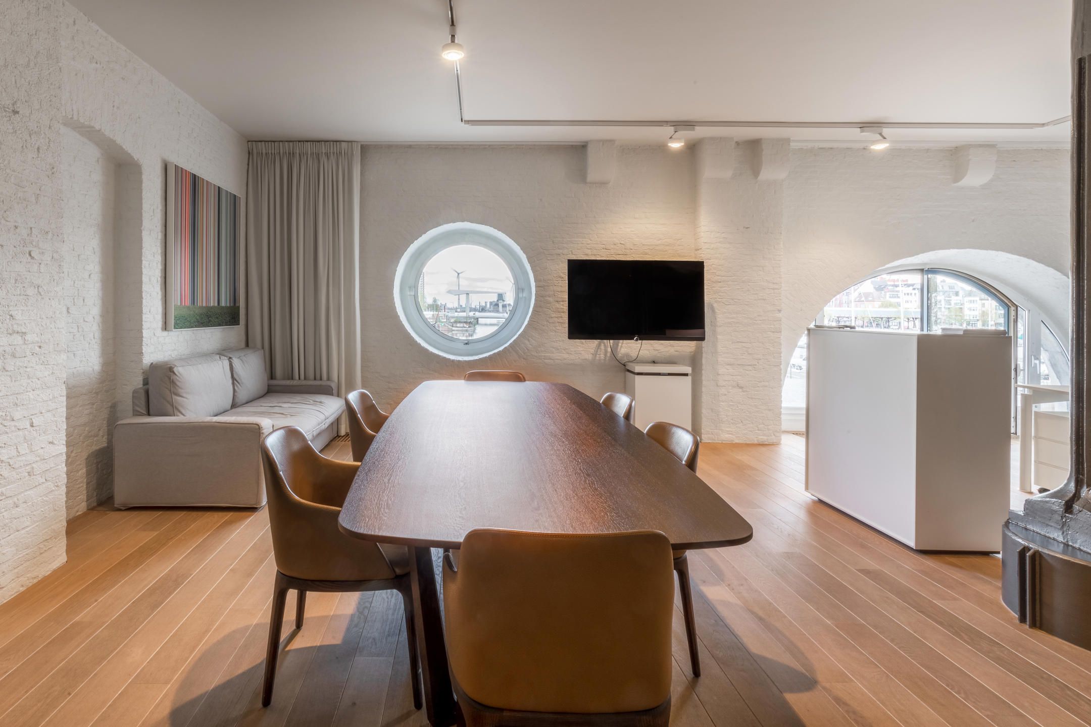 Loft met zicht op het MAS te huur foto 12