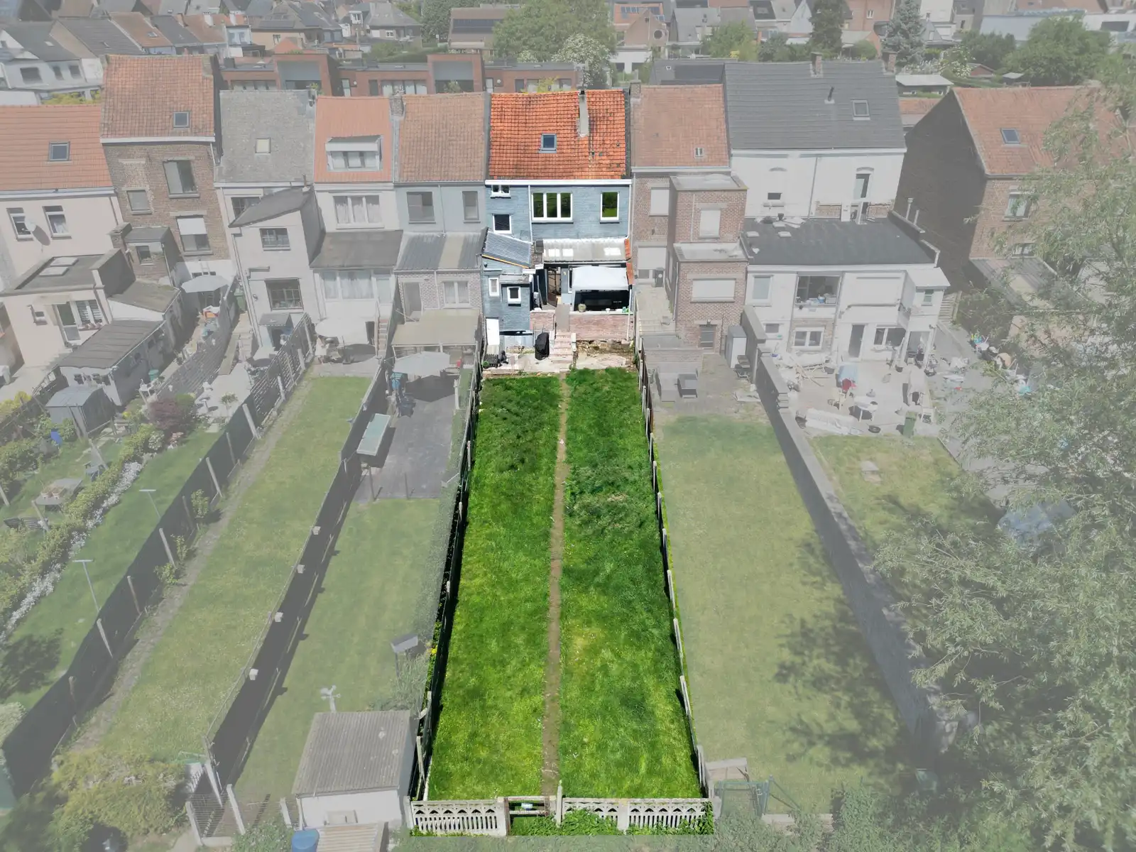 Ruime gezinswoning Met Tuin EN 4 SLPK in hartje Denderleeuw! foto 16