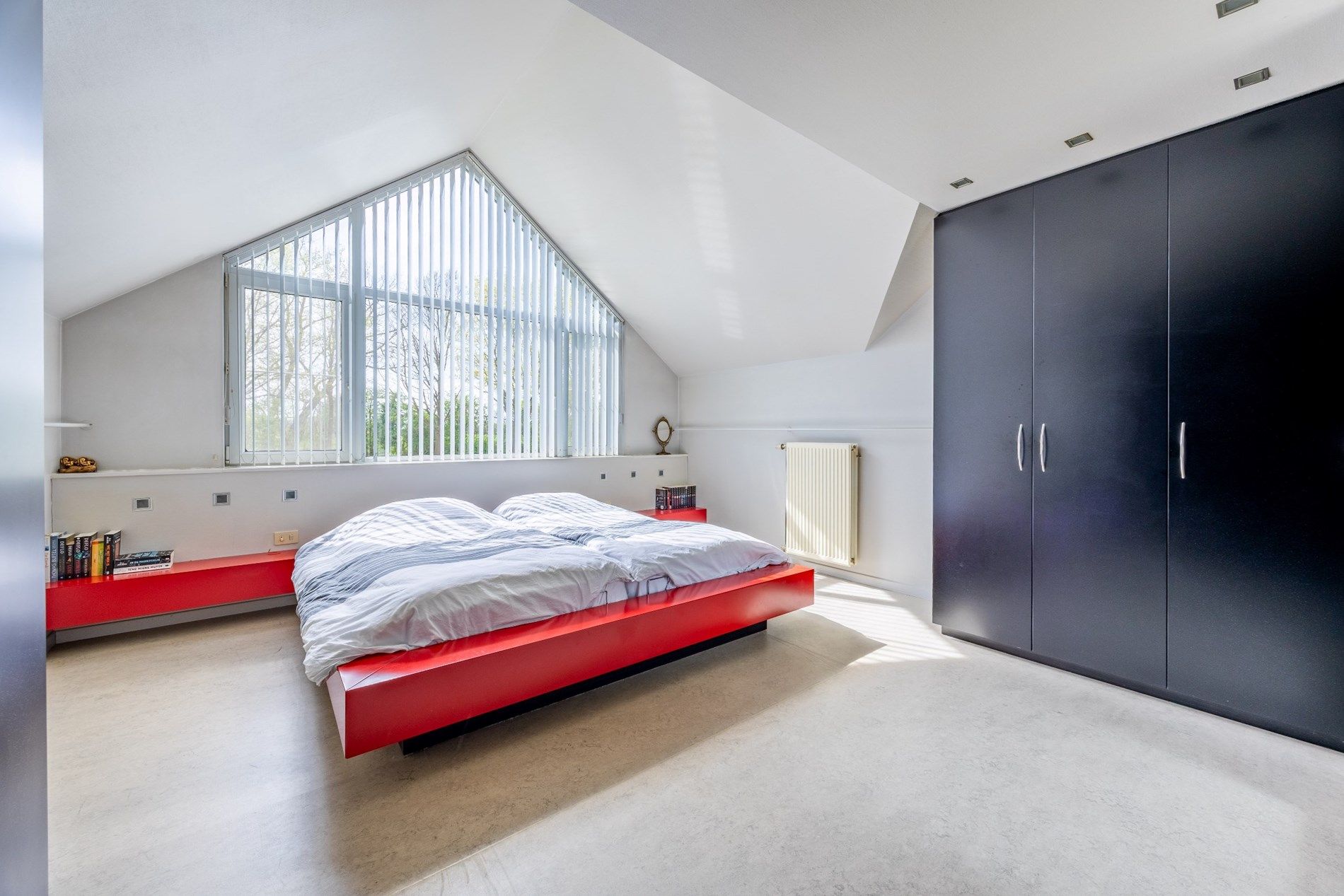 UNIEKE VILLA MET MAGAZIJN VAN 550 M² foto 22