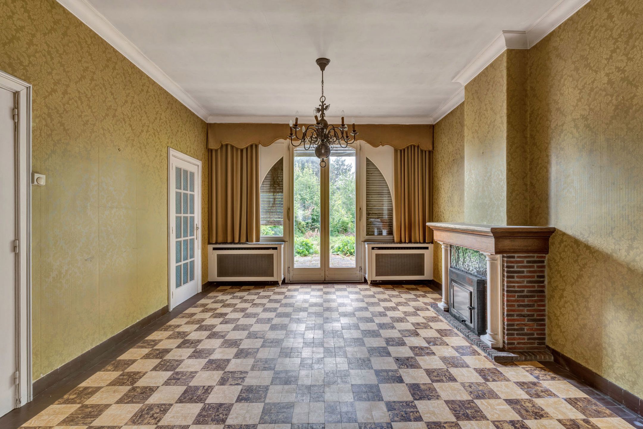 Imposante villa met art-deco touch in het hart van Kruishoutem foto 3