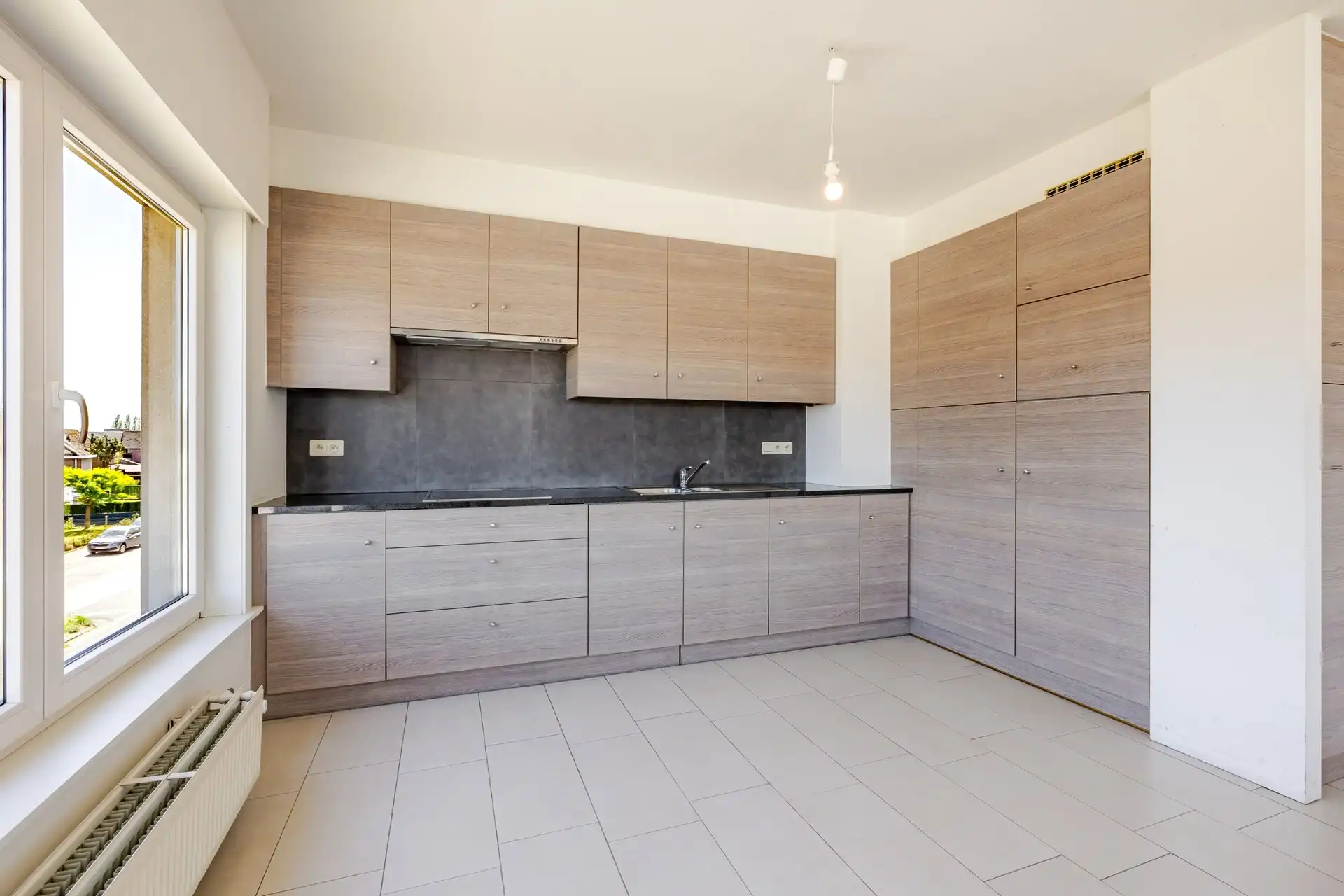 Instapklaar appartement met 2 slaapkamers op prachtige locatie! foto 7