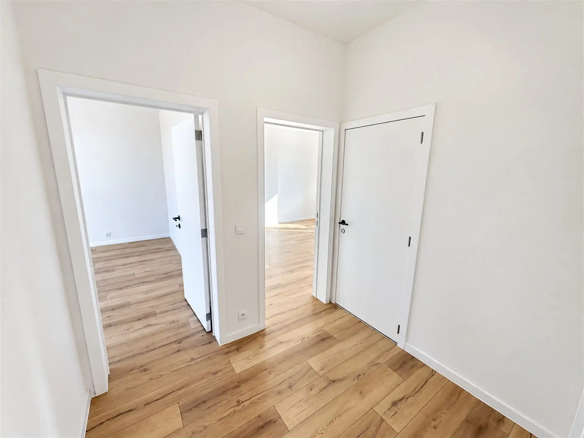 Twee slaapkamerappartement met garage in Erpe-mere foto 2
