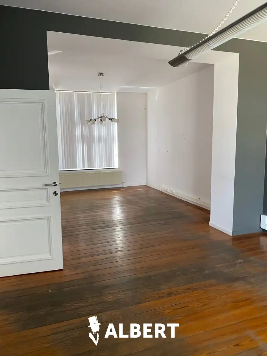 Unit 5 - kantoorgebouw foto 4