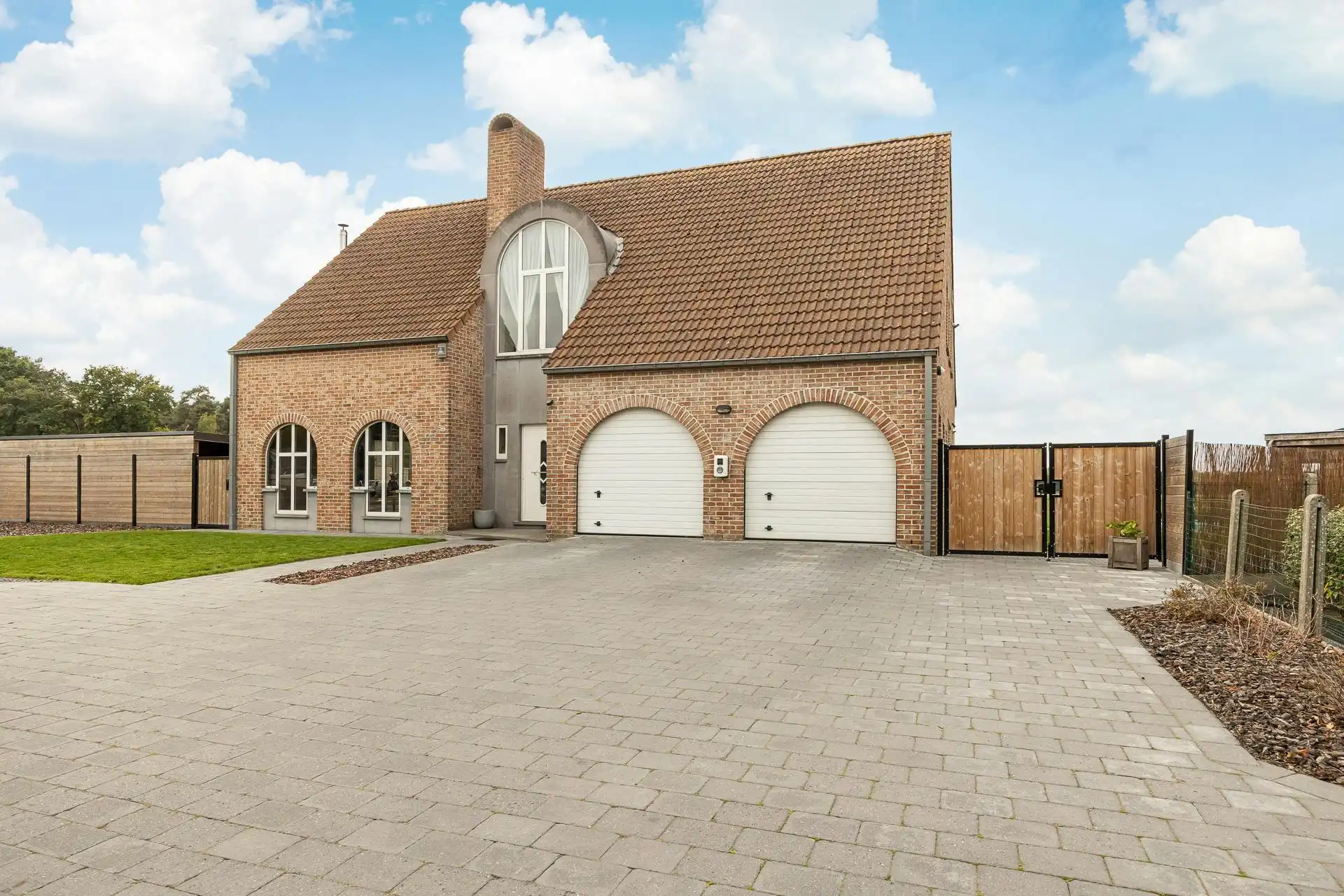 gerenoveerd huis met zwembad op 17 are te koop in Kasterlee foto 32