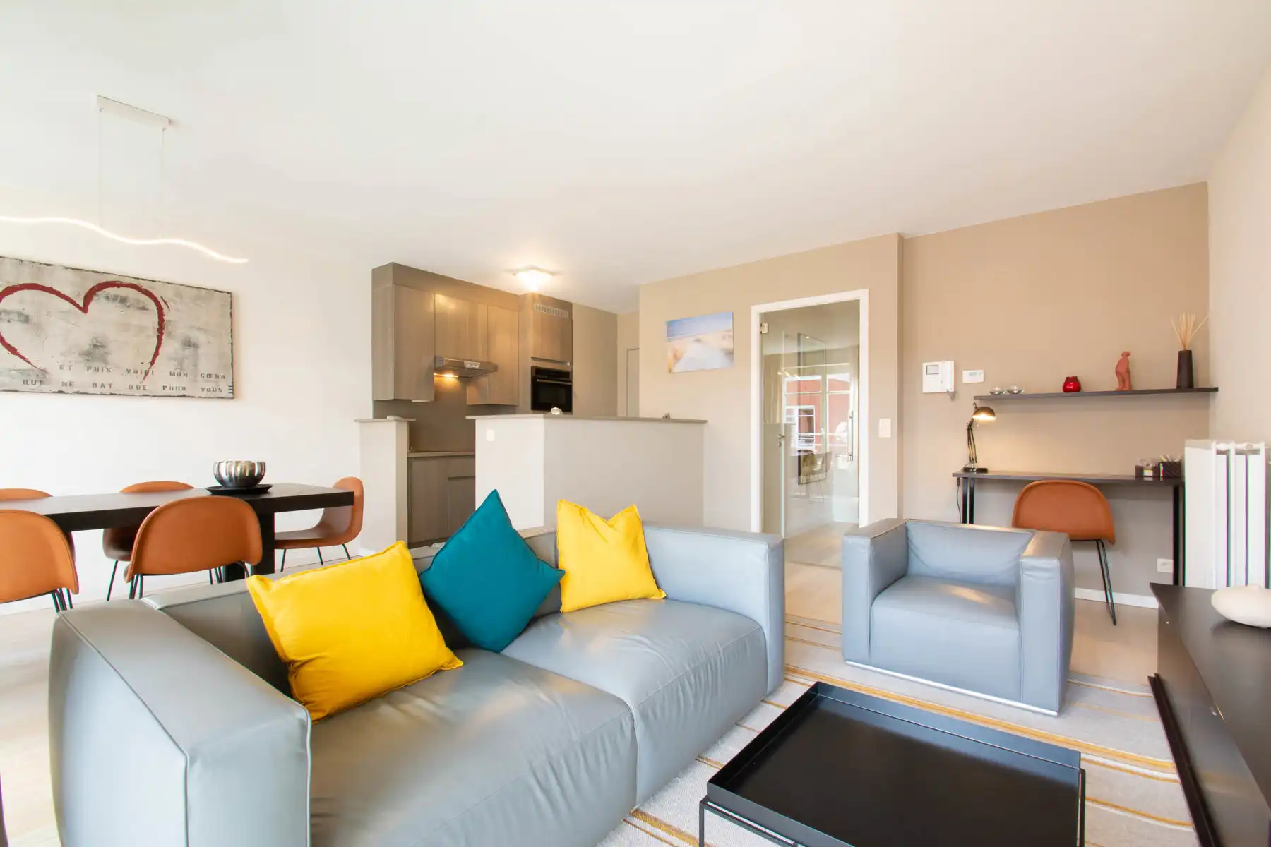 LICHTRIJK - GEMEUBELD 2 slpk app (Europese instellingen) foto 3