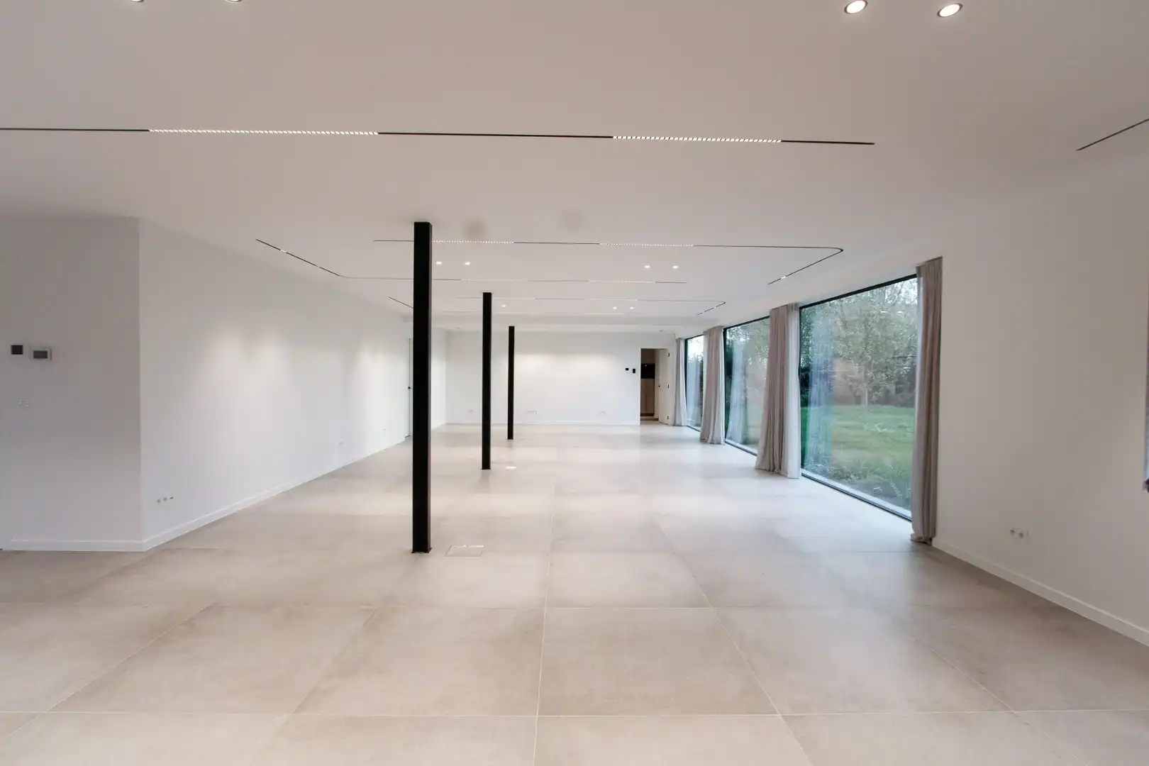 Villa met nevenbestemming kantoor te huur Sacramentsstraat Westkapelle foto 2