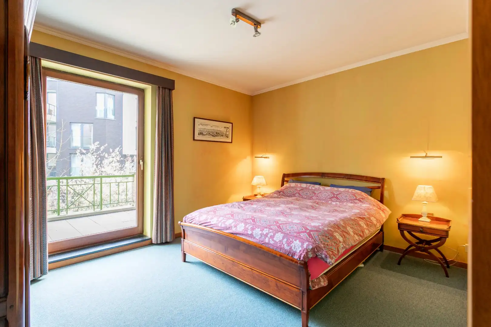 Instapklaar appartement met 2 slaapkamers, 2 balkons en autostaanplaats foto 10