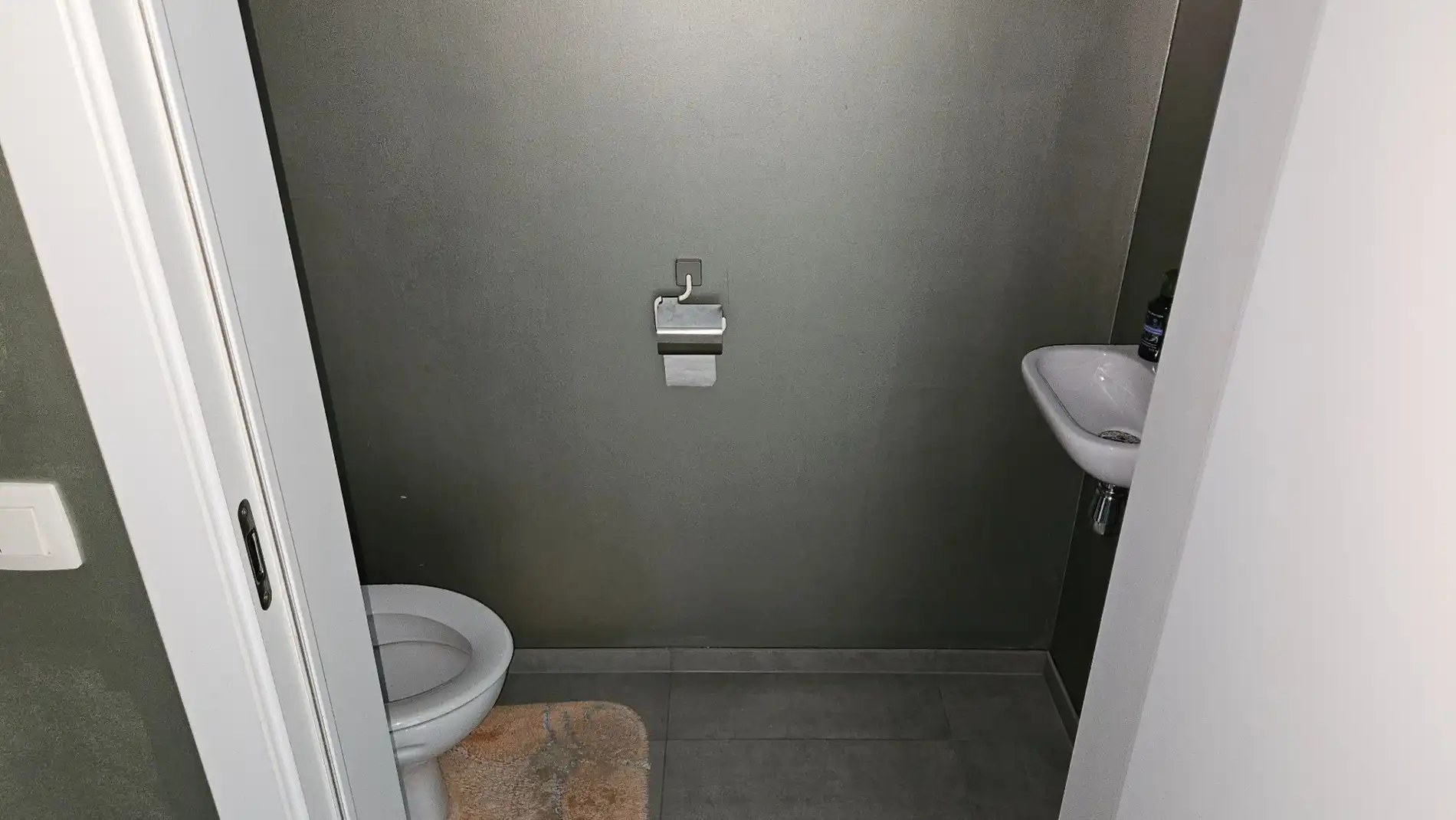 Uiterst ruime woning met 3 grote slk, garage en tuintje in centrum Berlare foto 19