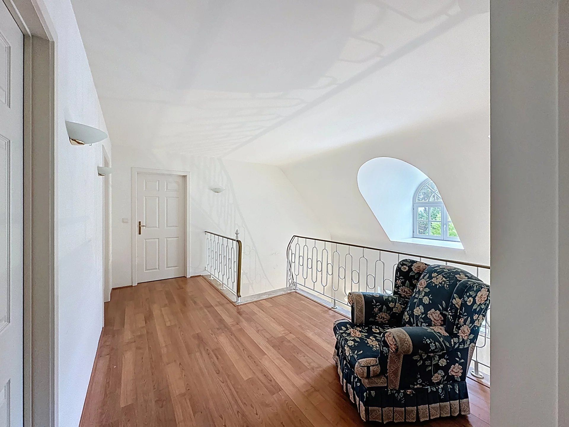Klassieke energiezuinige villa met 4 (mog. 5) slaapkamers op ruim perceel. foto 22