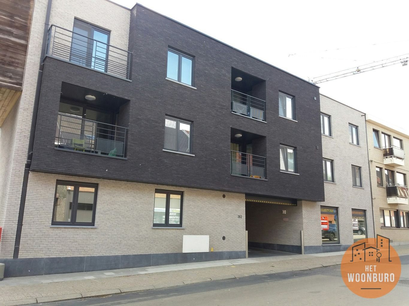 Duplex appartement (links achteraan) foto {{pictureIndex}}