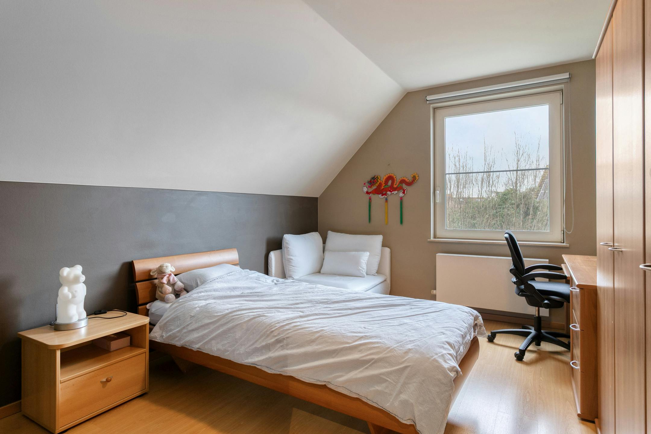 Instapklaar huis met 4 slaapkamers en zwembad in Koolkerke foto 12