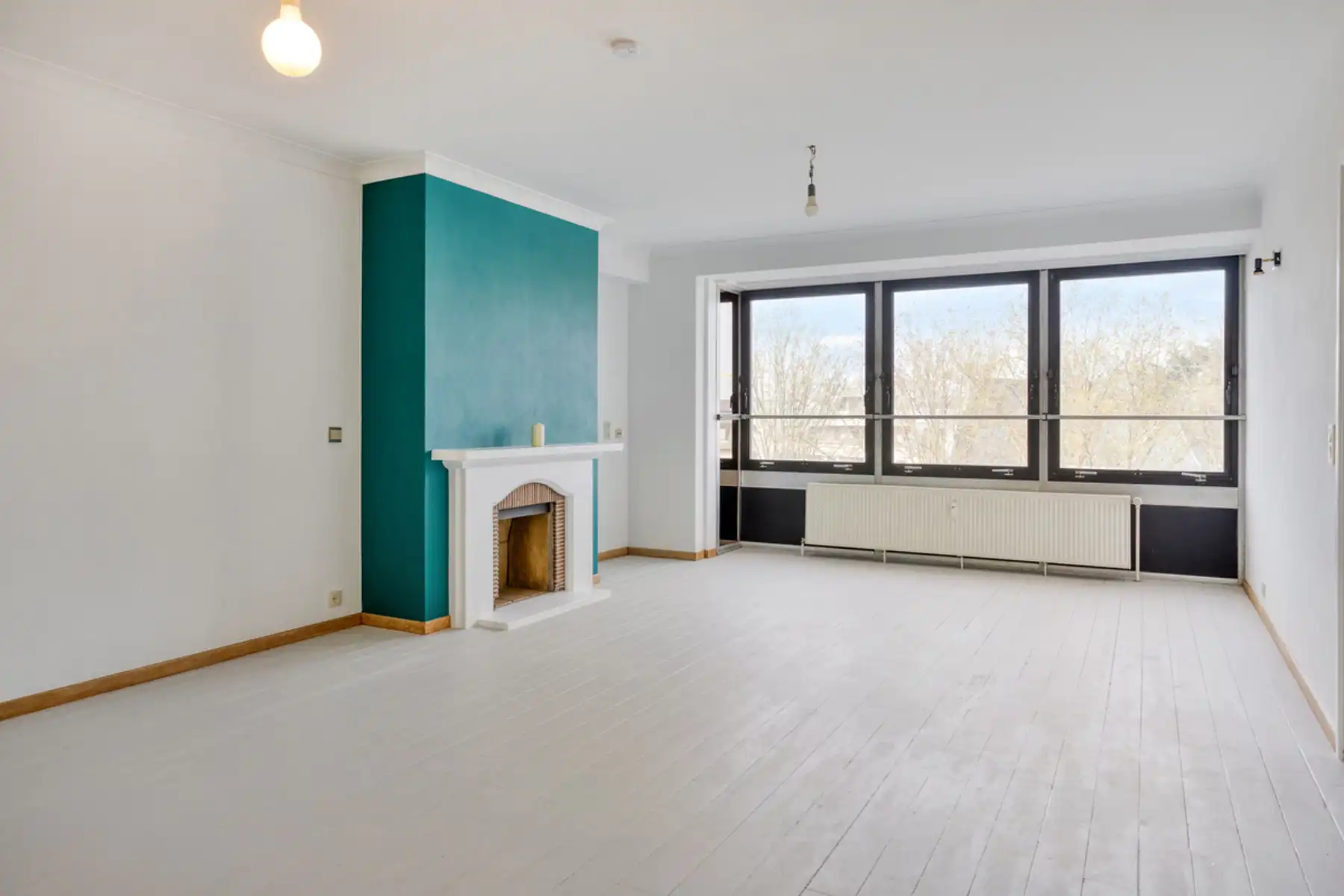 Vernieuwd 3-slaapkamerappartement met garage in hartje Aalst foto 8