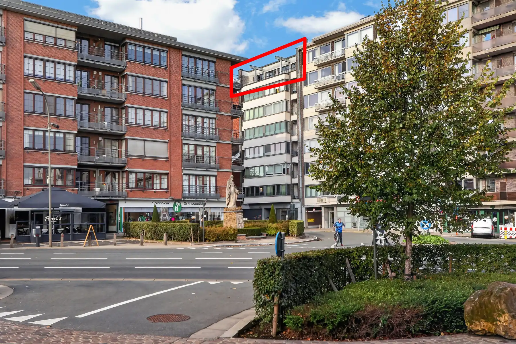 APP + 3 SLK + TERRAS + KELDER + PARKING + LIFT + CENTRUM foto {{pictureIndex}}