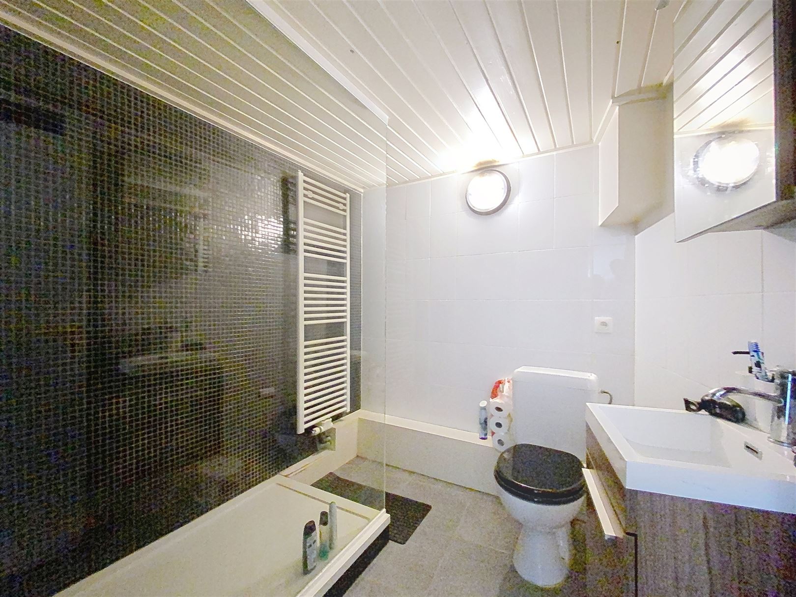 Gezellige duplex studio met terras foto 7