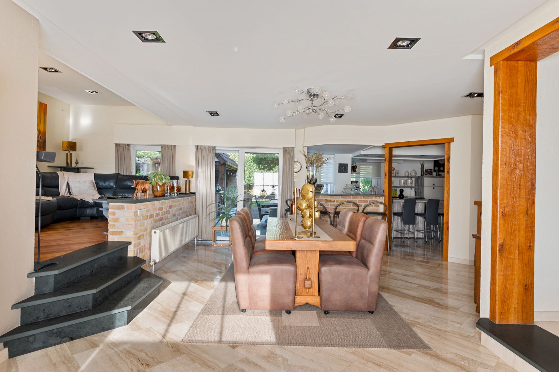 Luxueuze villa met 5 slks en 2bdks op 1595m2  foto 6