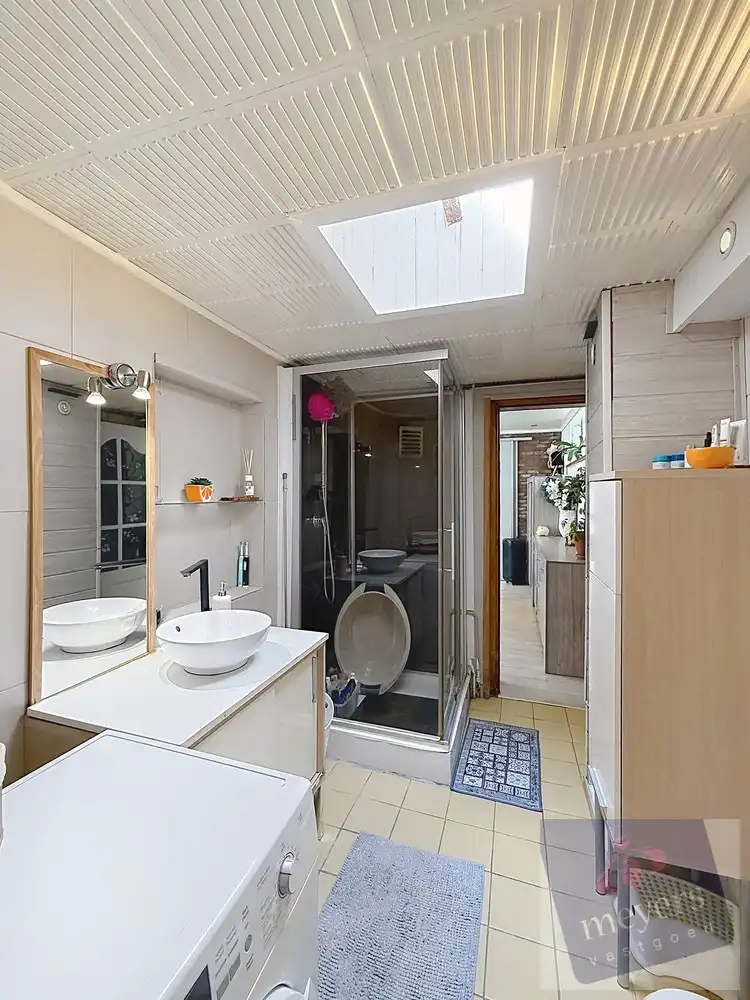 Veelzijdig handelspand met ruim gelijkvloers appartement en tuin in Hasselt foto 25