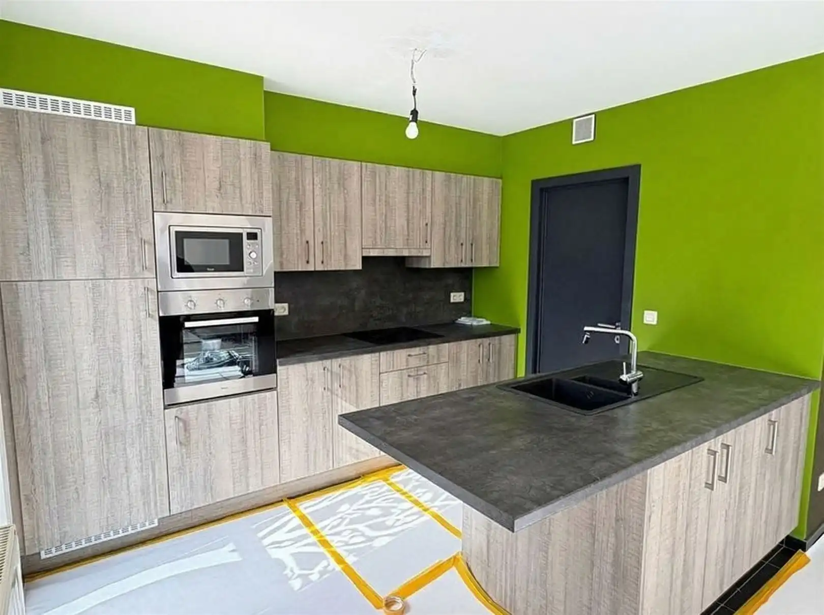 TE HUUR: Moderne vrijstaande woning met 3 slaapkamers te Aarschot! foto 4