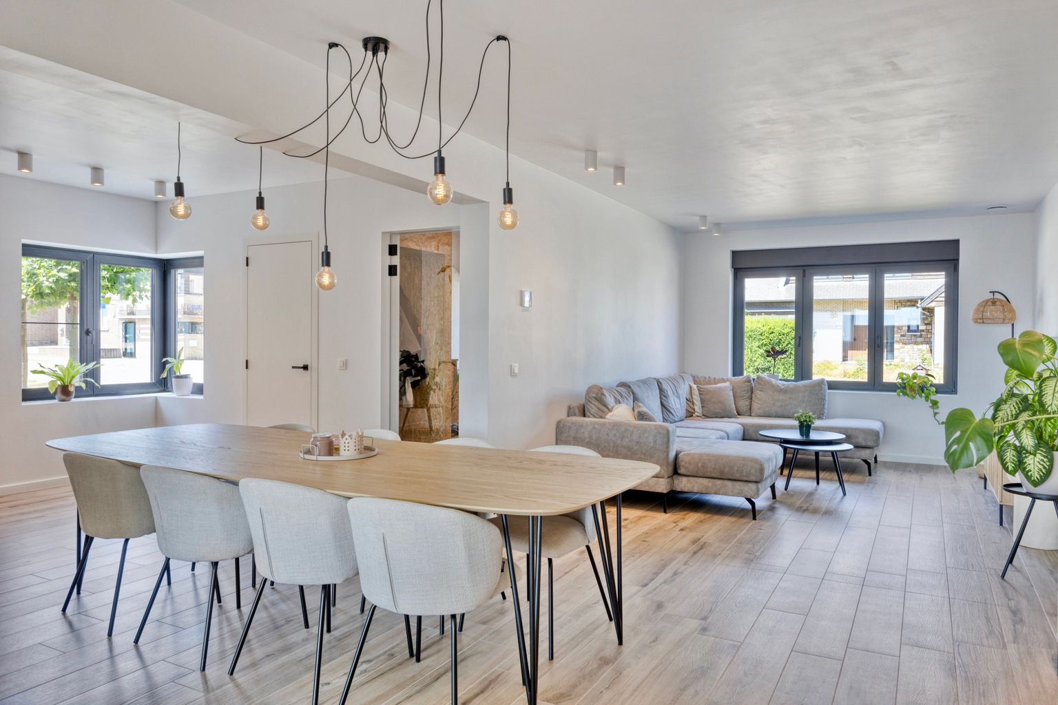 instapklare, volledig gerenoveerde woning met tuin in Tienen foto 10
