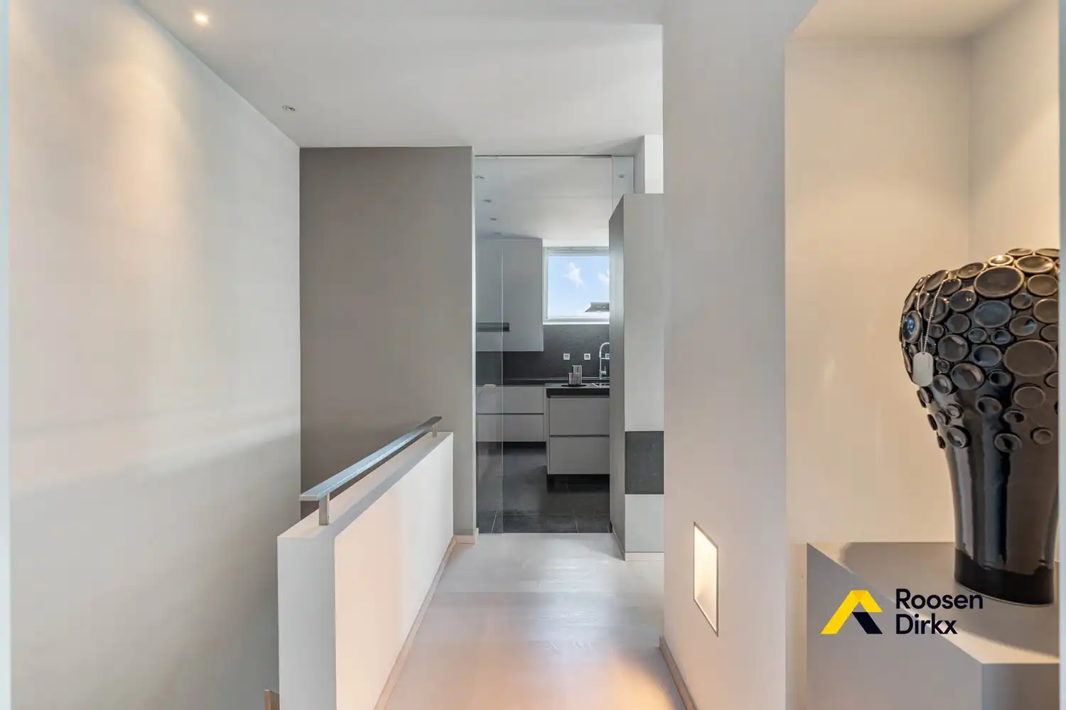 Bakkerij met luxe woonst en studio! foto 6