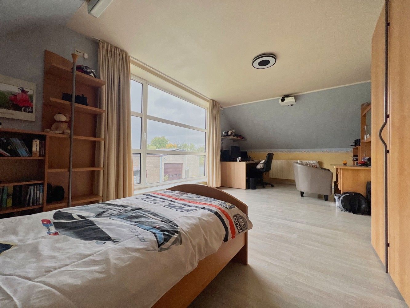 Heel ruime gezinswoning (350m²)+prachtige tuin (2000m²)! foto 14