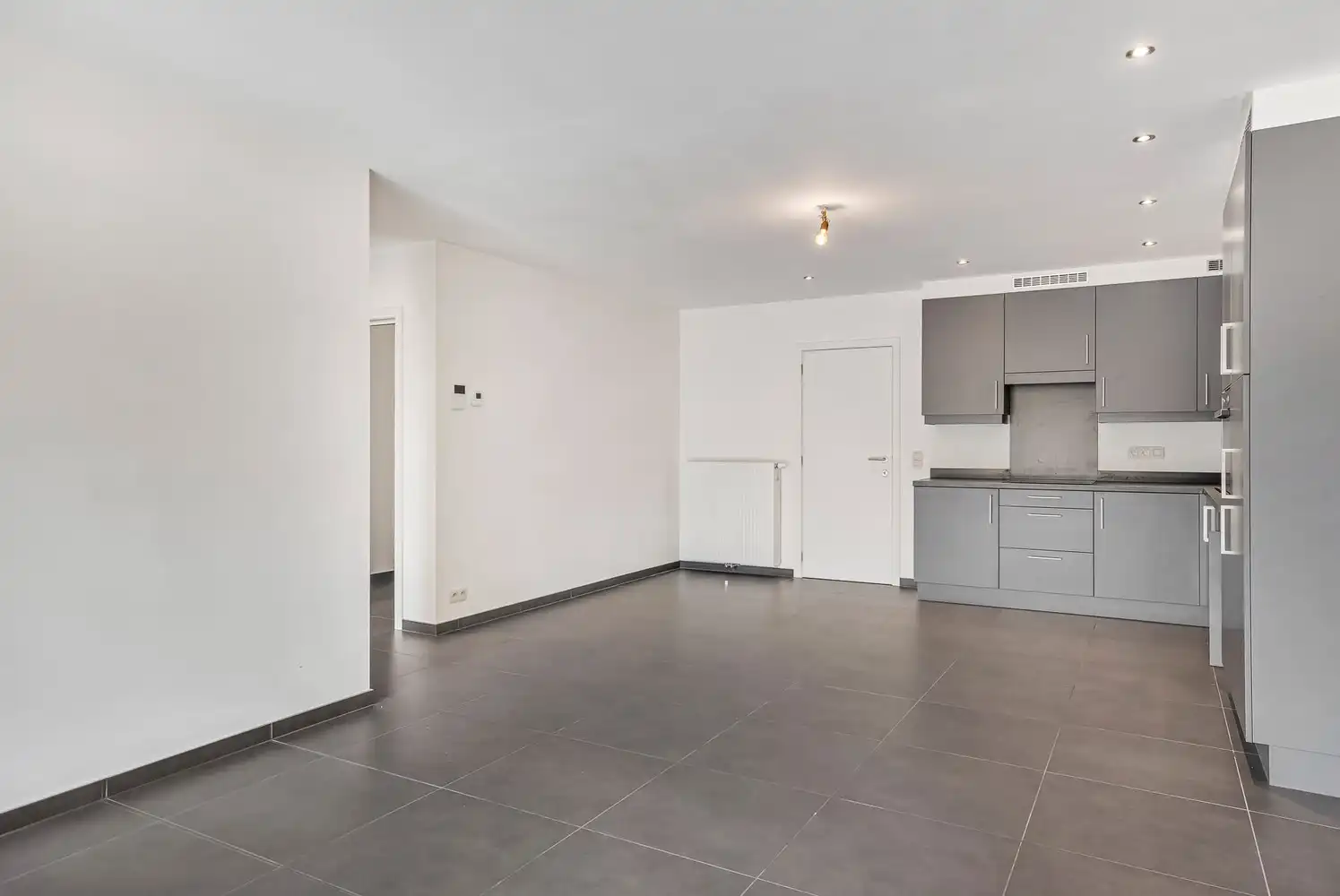 Appartement met 2 slaapkamers en ruime tuin foto 4