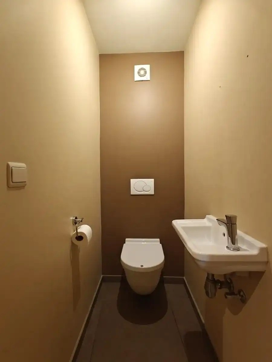 Beselare – Instapklaar gelijkvloers appartement met 2 slaapkamers en parkeerplaats foto 8