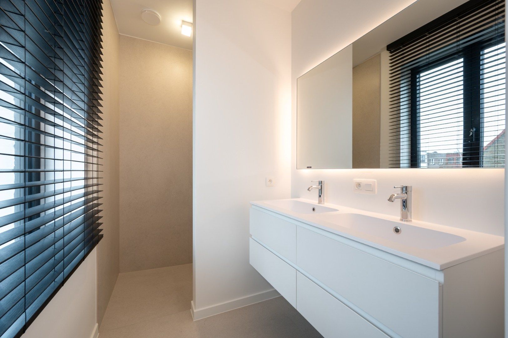 Moderne nieuwbouwvilla in de Meerlaan, nabij het centrum en het Scharpoord foto 13