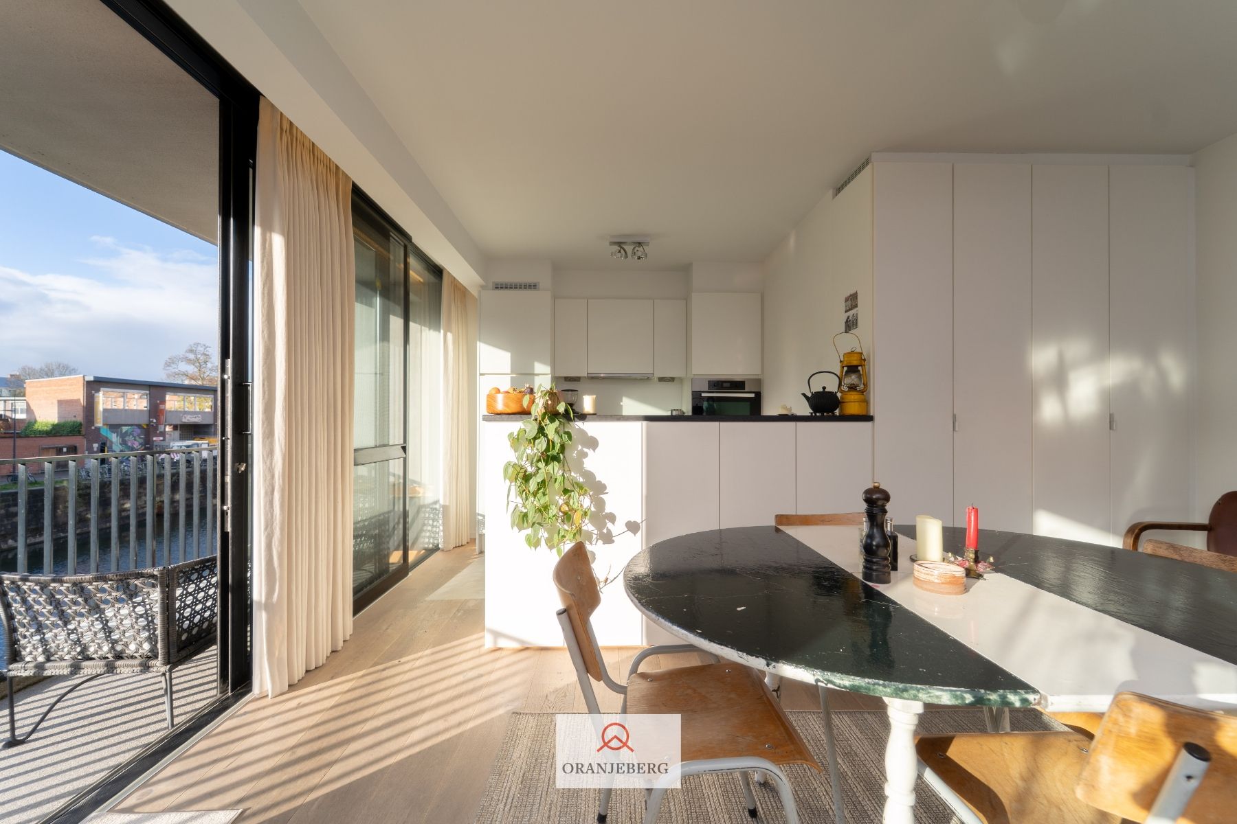 2 slk app met terras & uniek zicht op het water in centrum-Gent foto 11